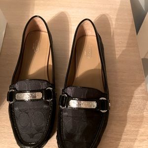 Coach Felicia driving loafers